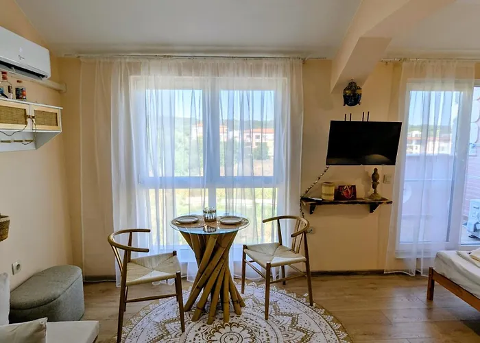 2 Stylish - 100m From Smokinya Kavatsi By Flat Mаnager Созопол